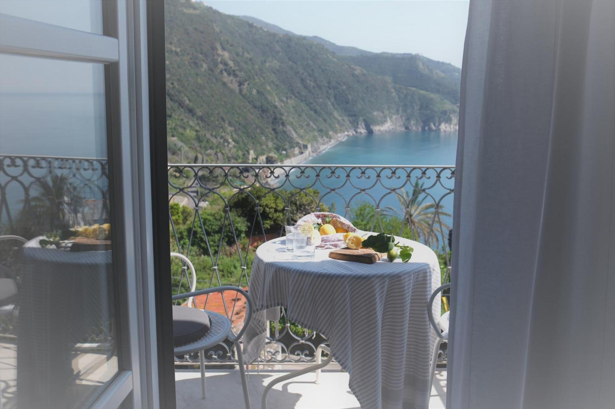 My Place Your Place Corniglia Ngoại thất bức ảnh